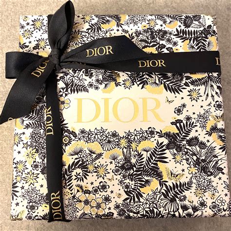 dior gift box.